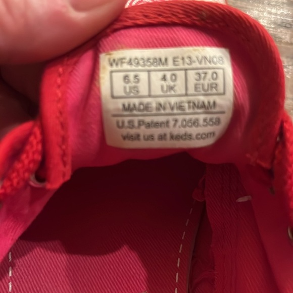 Keds + Taylor Swift Women's Roses Low Top Canvas Lace Up Sneakers Size 6.5 - Picture 4 of 8